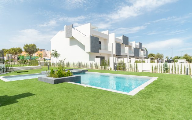 Apartamento en planta baja - Obra nueva - Torrevieja - Torrevieja