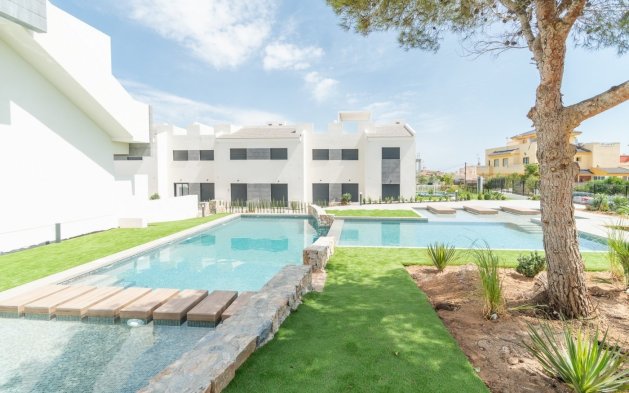 Appartement au dernier étage - Nouvelle construction - Torrevieja - Torrevieja