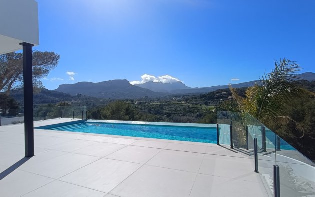 Independent Villa - New Build - Calpe - Urbanización
