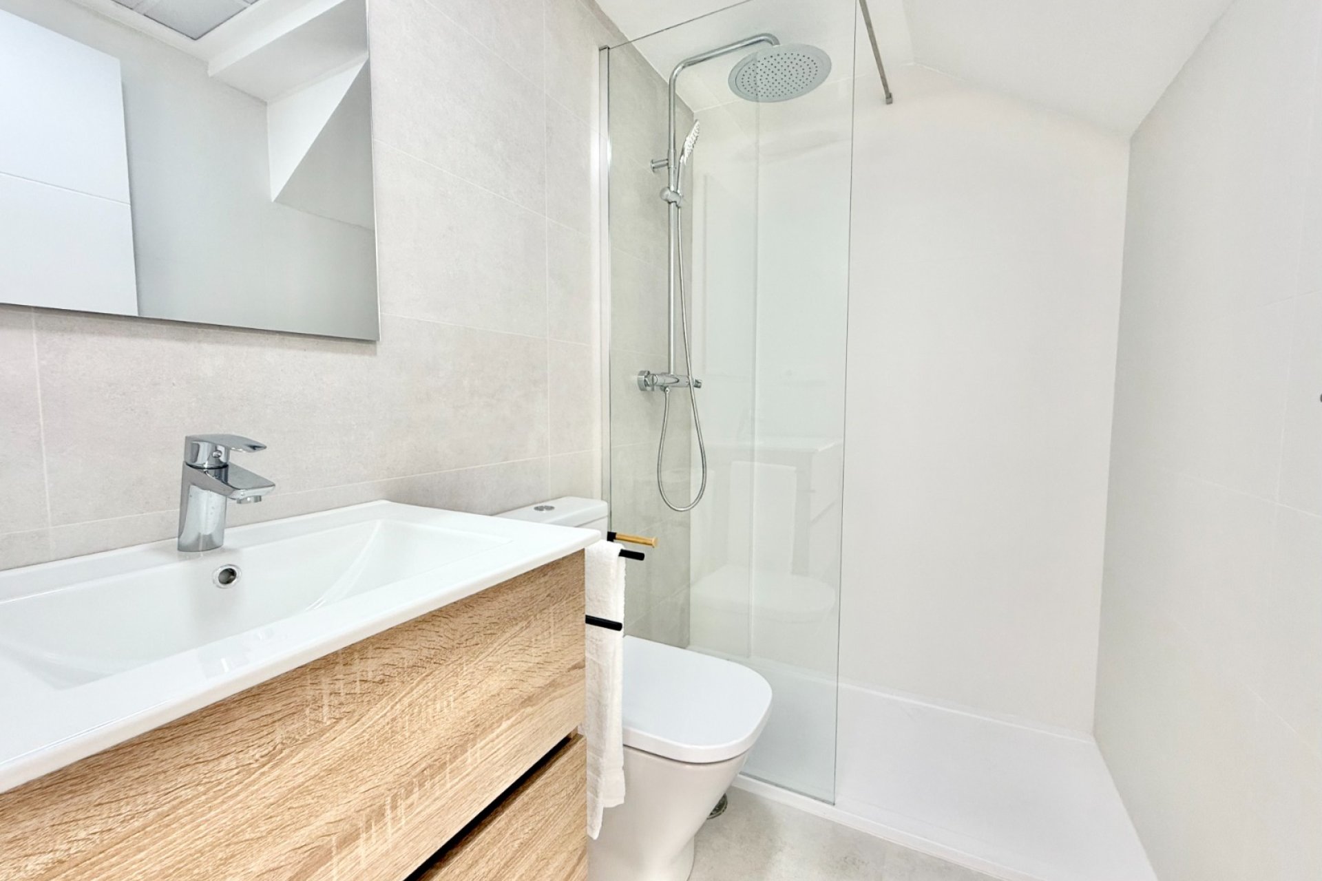 New Build - Ground floor Apartment - Cox