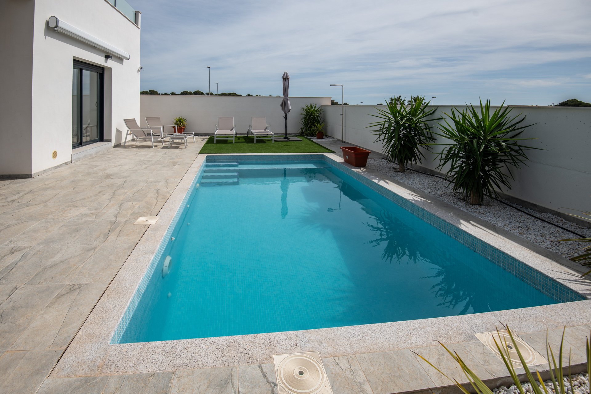 New Build - Independent Villa - Pinar de Campoverde