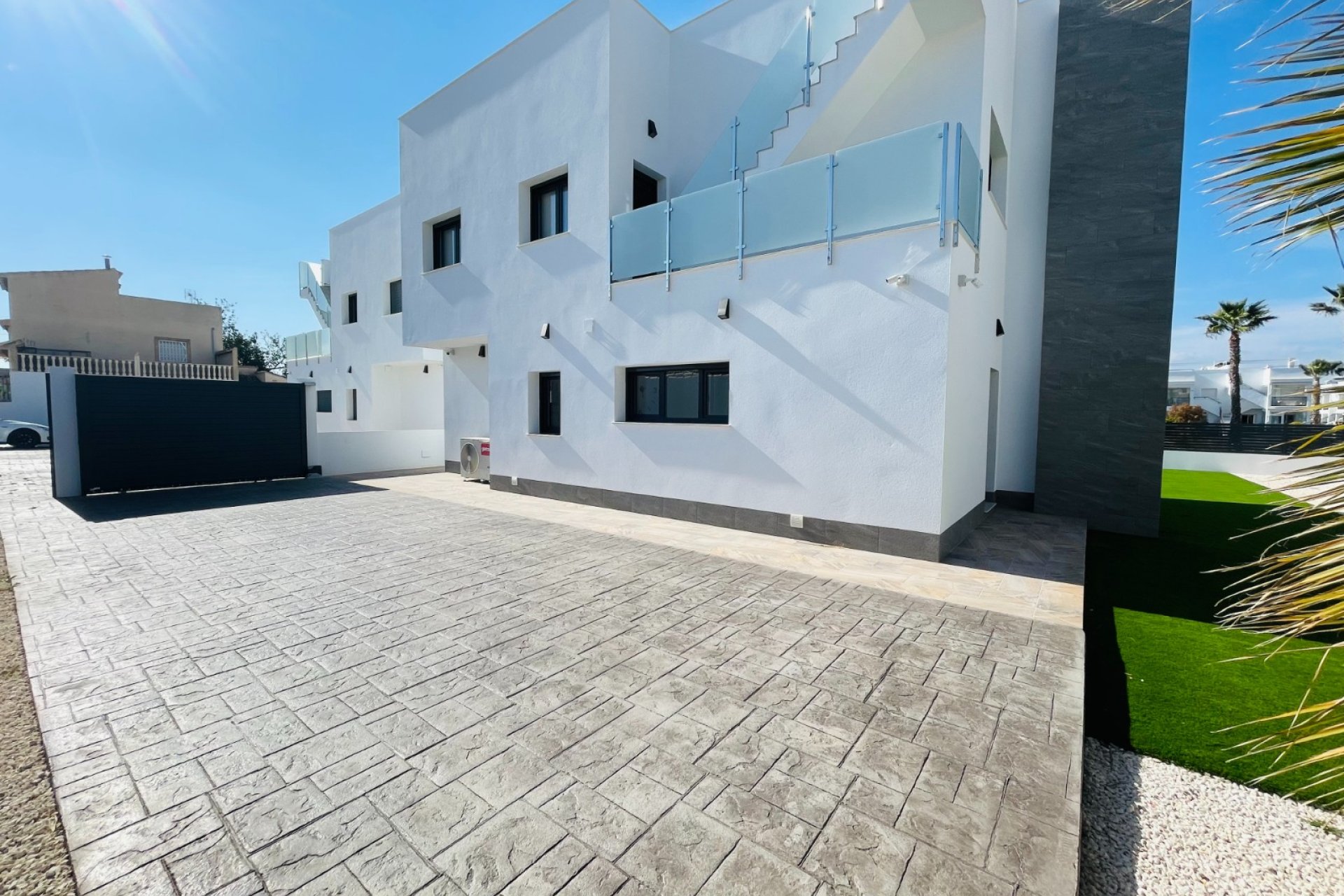 New Build - Independent Villa - Torrevieja