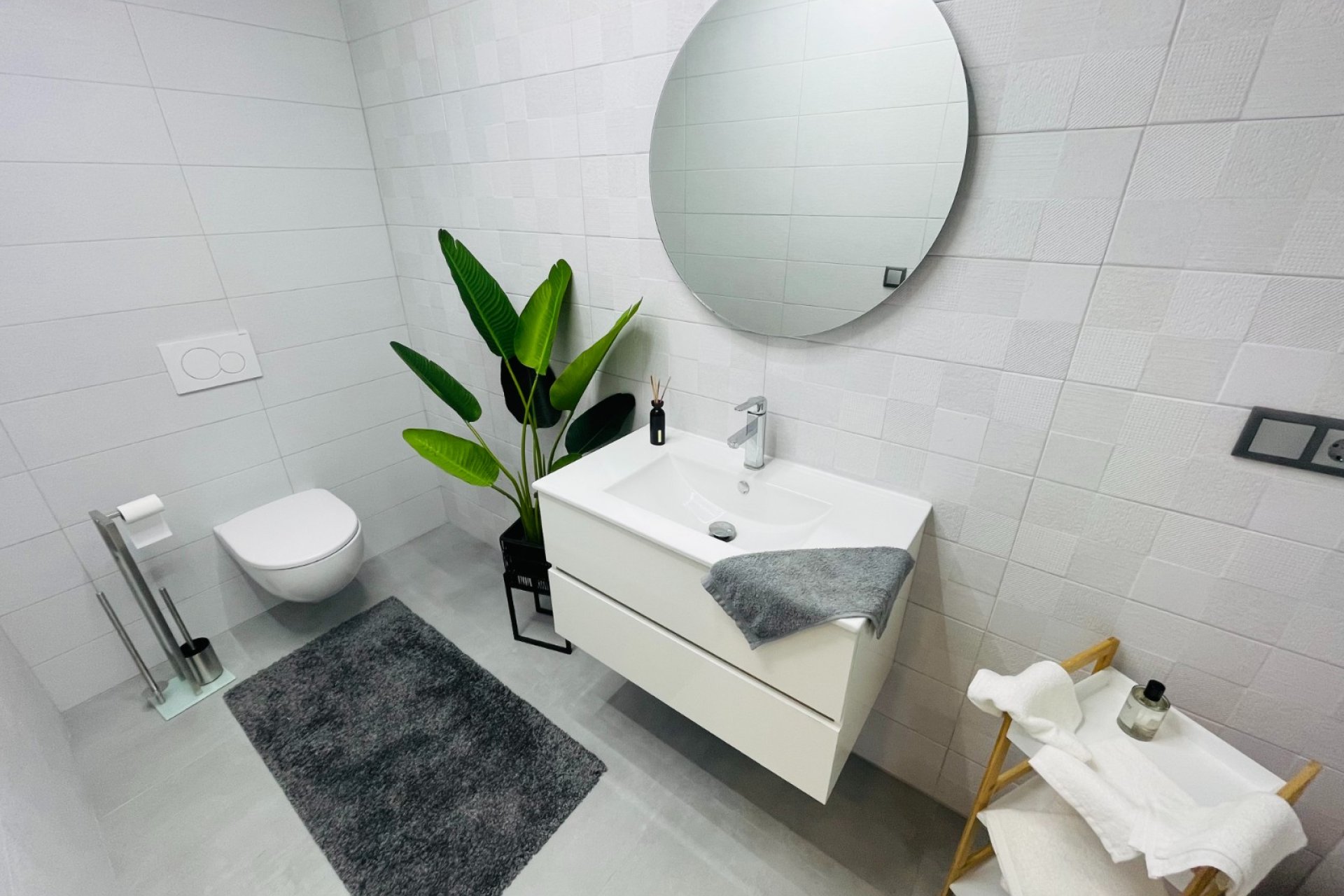 New Build - Independent Villa - Torrevieja