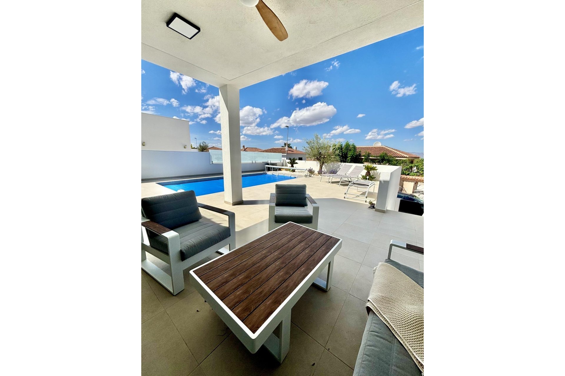 Nouvelle construction - Villa indépendante - Benijofar