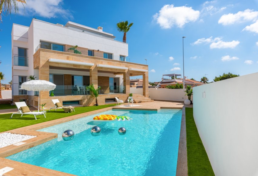 Nouvelle construction - Villa indépendante - Ciudad Quesada