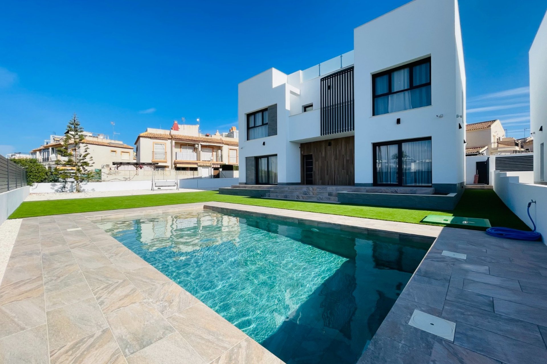 Nouvelle construction - Villa indépendante - Torrevieja