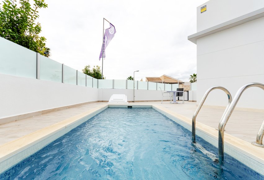 Obra nueva - Adosado - Torrevieja