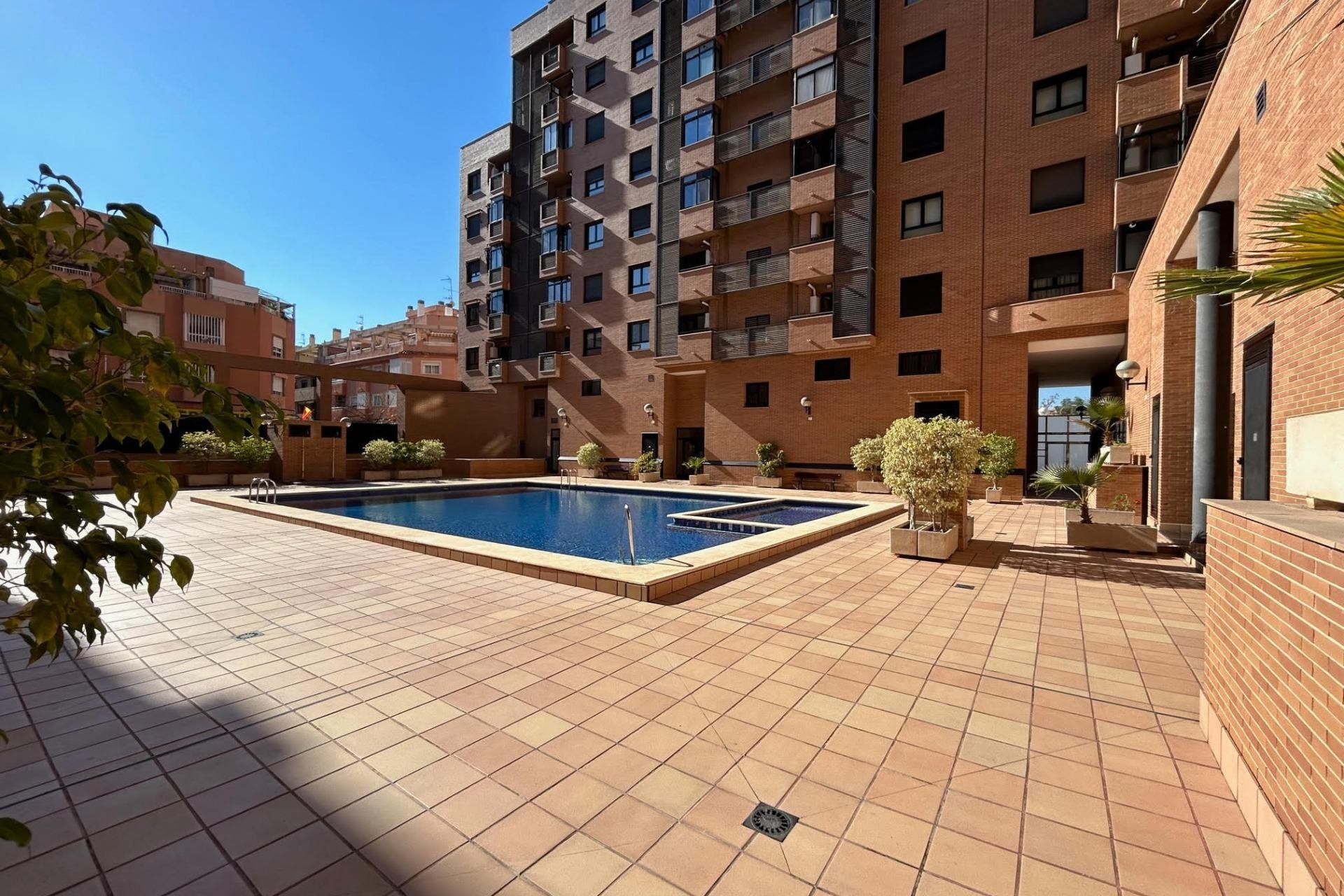 Obra nueva - Apartamento en planta baja - Alicante