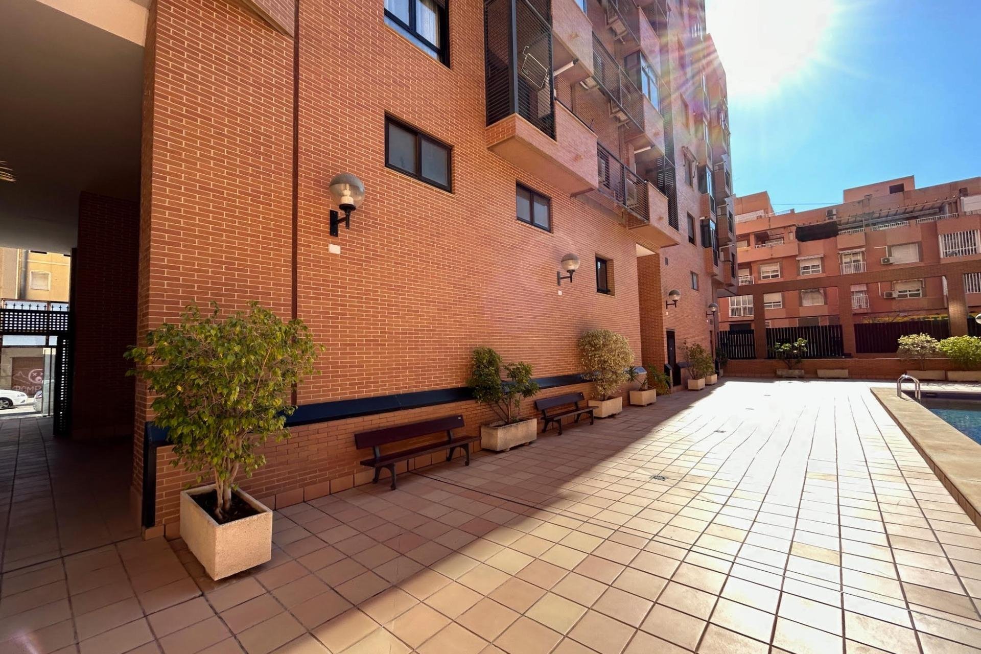 Obra nueva - Apartamento en planta baja - Alicante