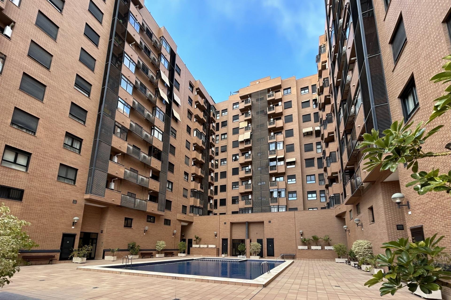 Obra nueva - Apartamento en planta baja - Alicante