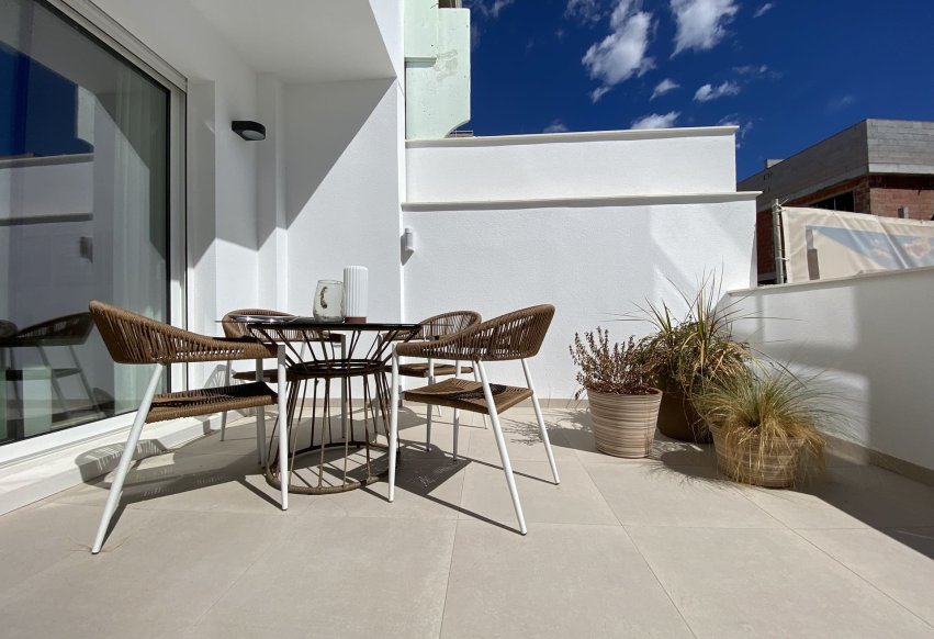 Obra nueva - Apartamento en planta baja - Pilar de la Horadada