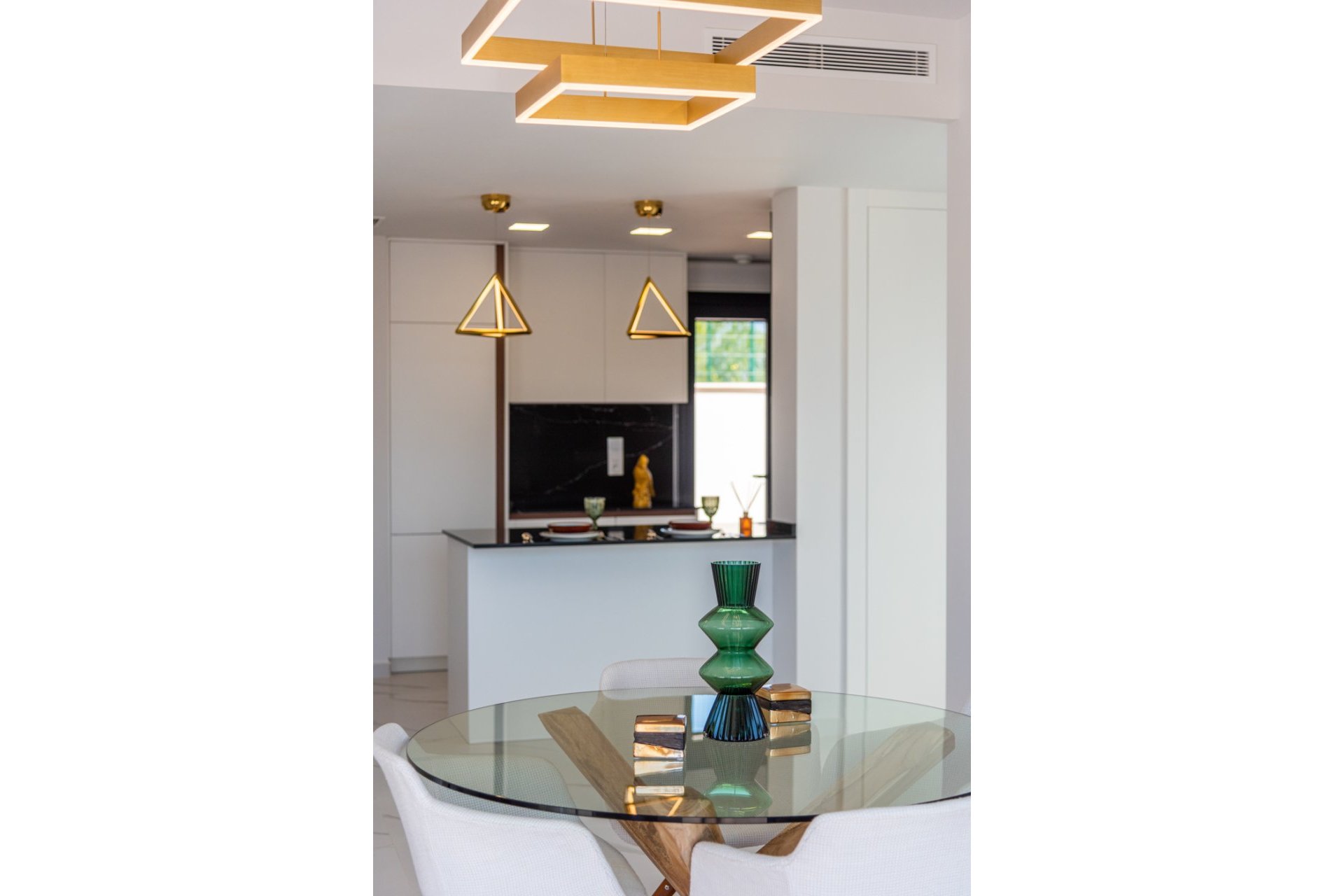 Obra nueva - Apartamento en planta baja - San Miguel de Salinas