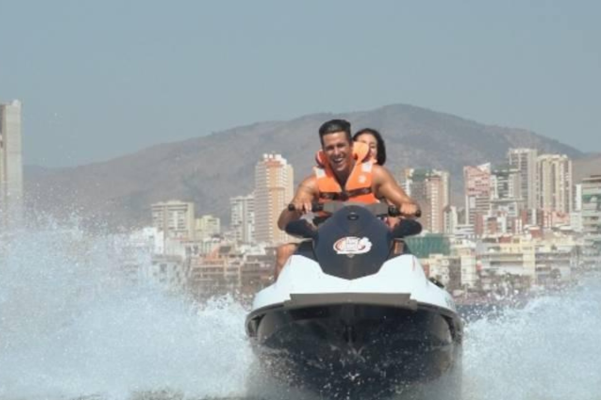 Obra nueva - Villa independiente - Benidorm