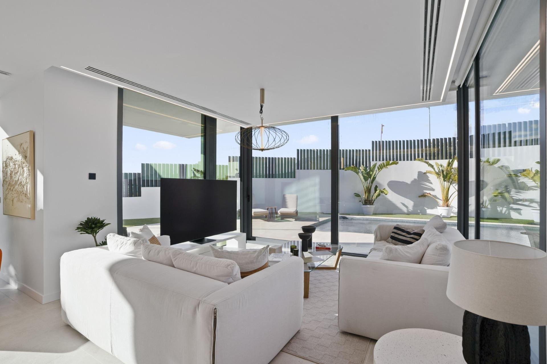 Obra nueva - Villa independiente - Benidorm