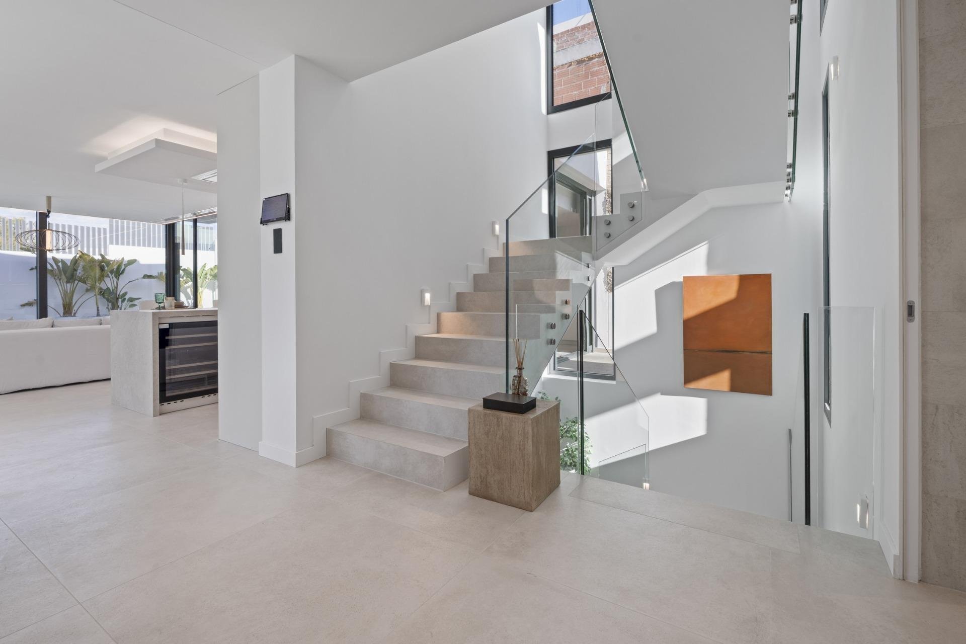 Obra nueva - Villa independiente - Benidorm