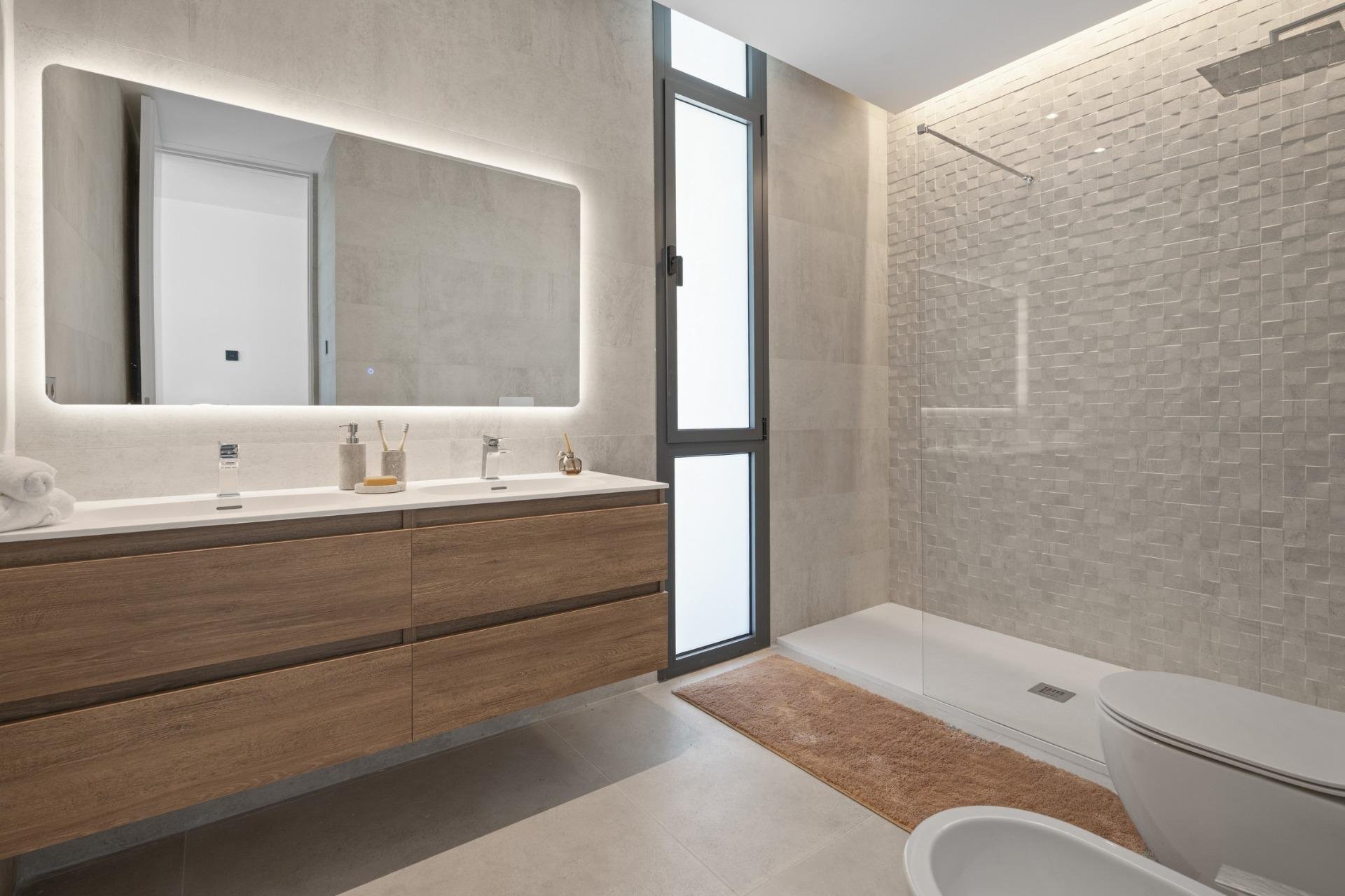 Obra nueva - Villa independiente - Benidorm