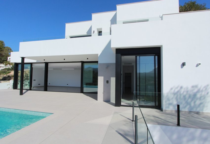Obra nueva - Villa independiente - Calpe - Urbanización