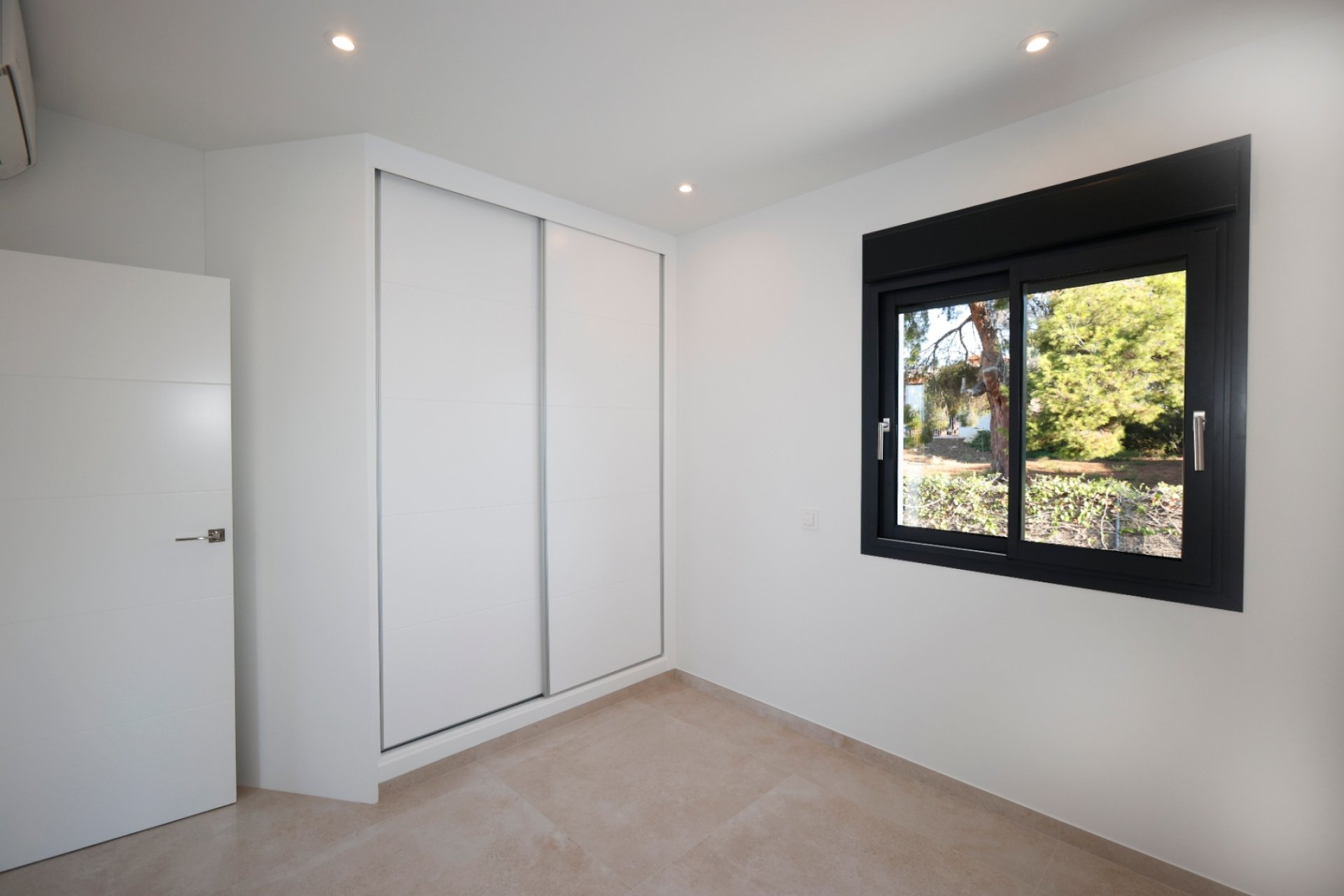 Obra nueva - Villa independiente - Calpe