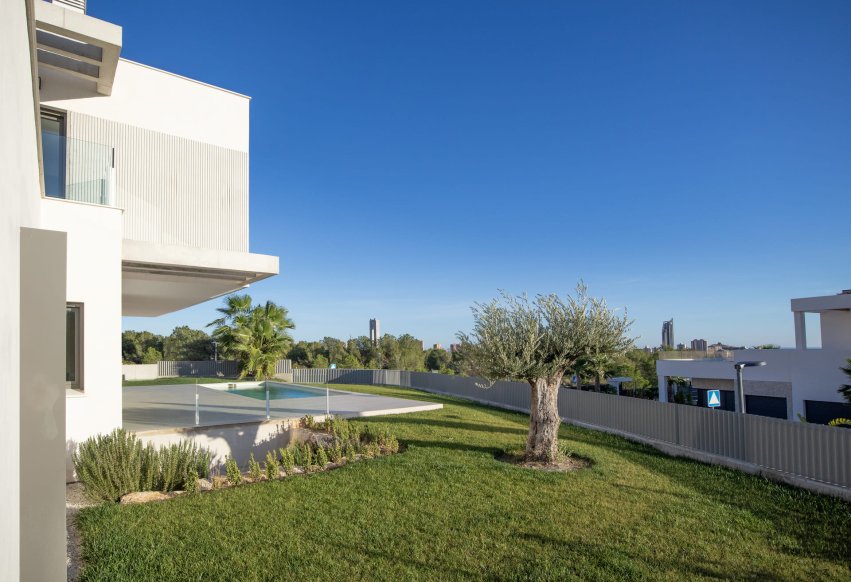 Obra nueva - Villa independiente - Finestrat