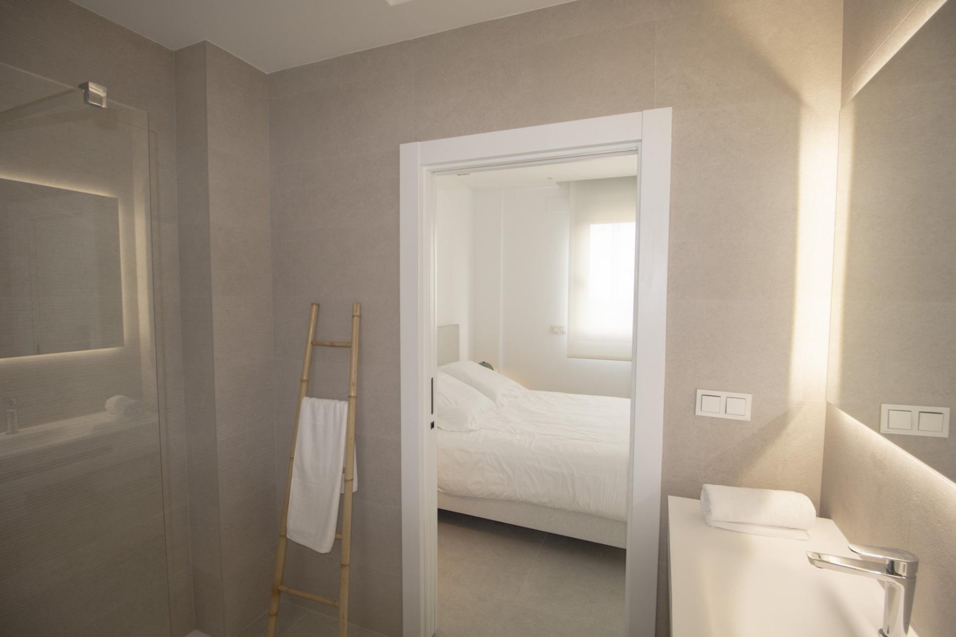 Obra nueva - Villa independiente - Finestrat