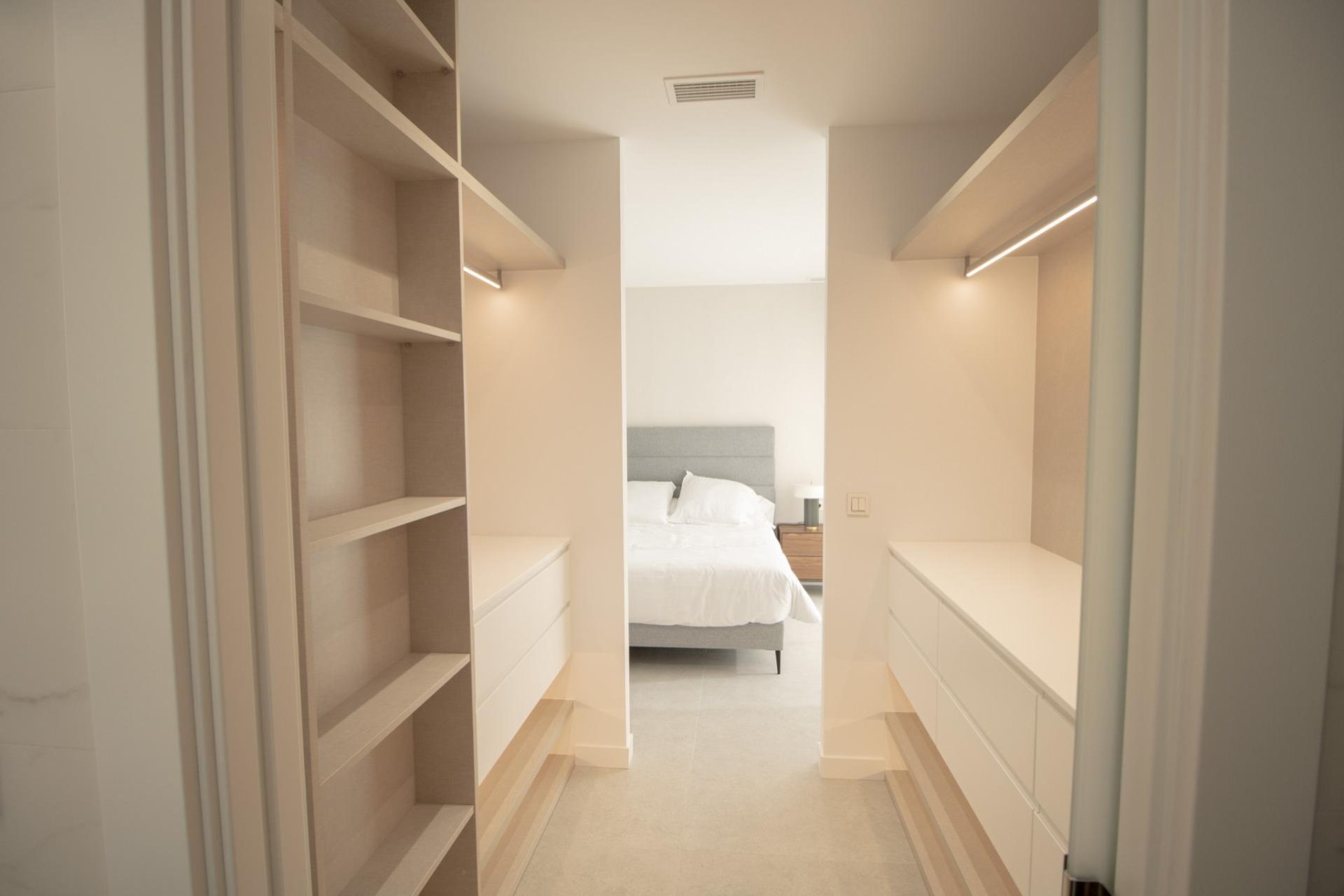 Obra nueva - Villa independiente - Finestrat