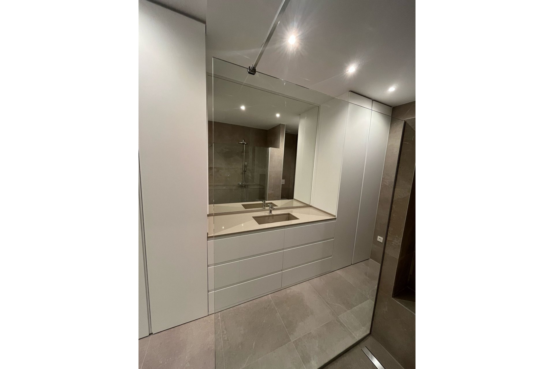 Obra nueva - Villa independiente - La Romana