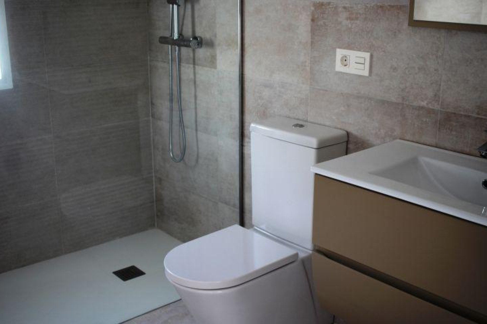 Obra nueva - Villa independiente - La Romana