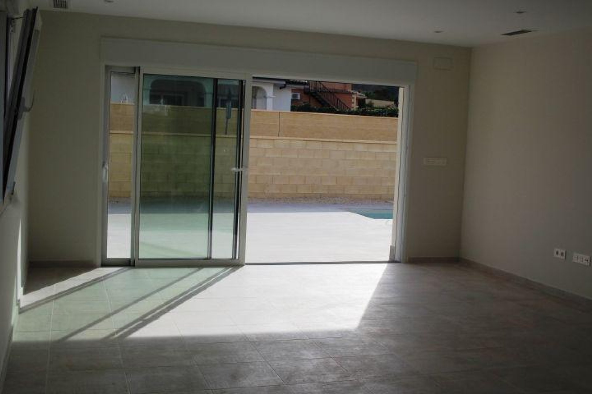 Obra nueva - Villa independiente - La Romana