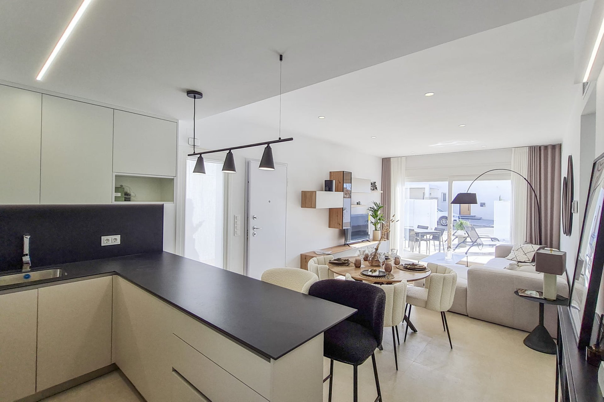 Obra nueva - Villa independiente - Las Esperanzas