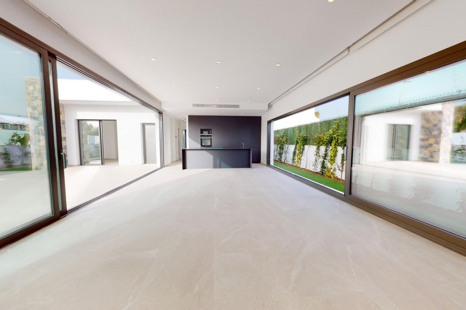 Obra nueva - Villa independiente - Los Alcázares