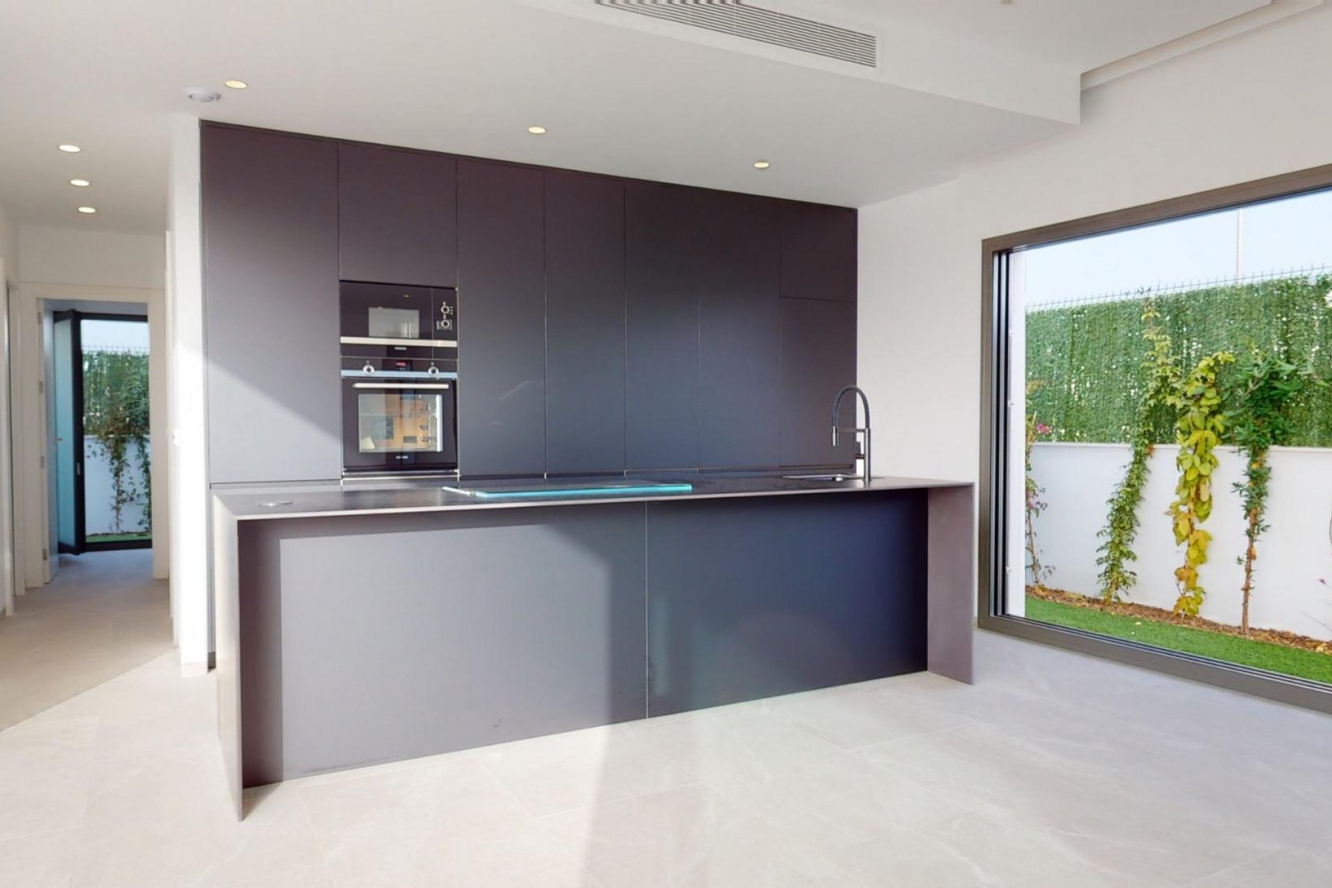 Obra nueva - Villa independiente - Los Alcázares