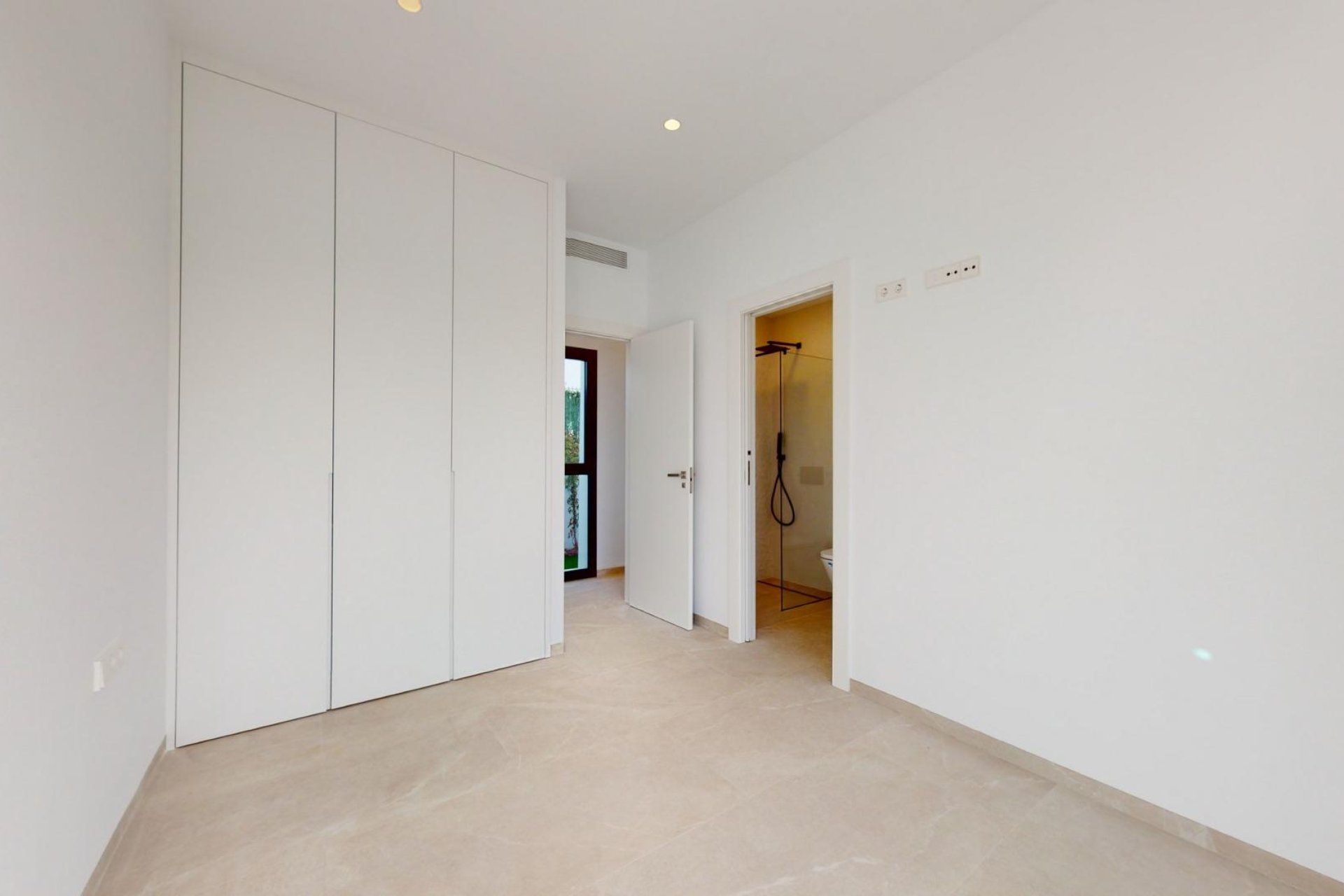 Obra nueva - Villa independiente - Los Alcázares