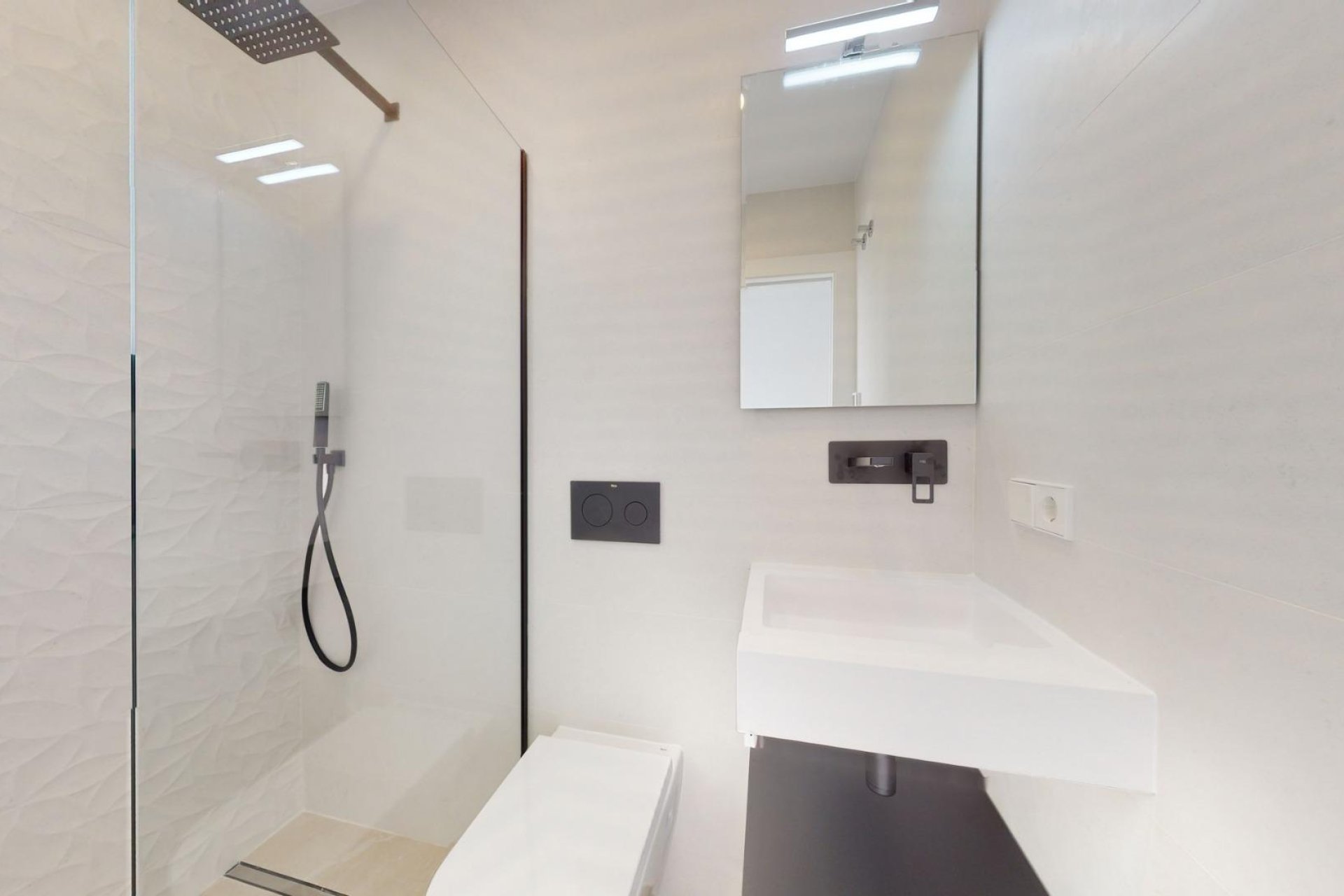 Obra nueva - Villa independiente - Los Alcázares