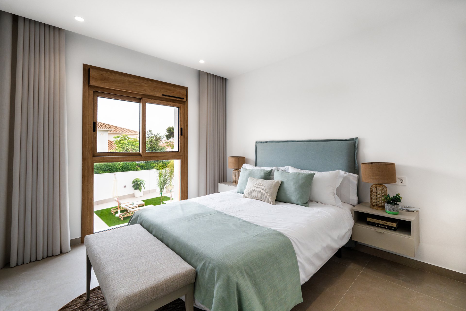 Obra nueva - Villa independiente - Orihuela Costa