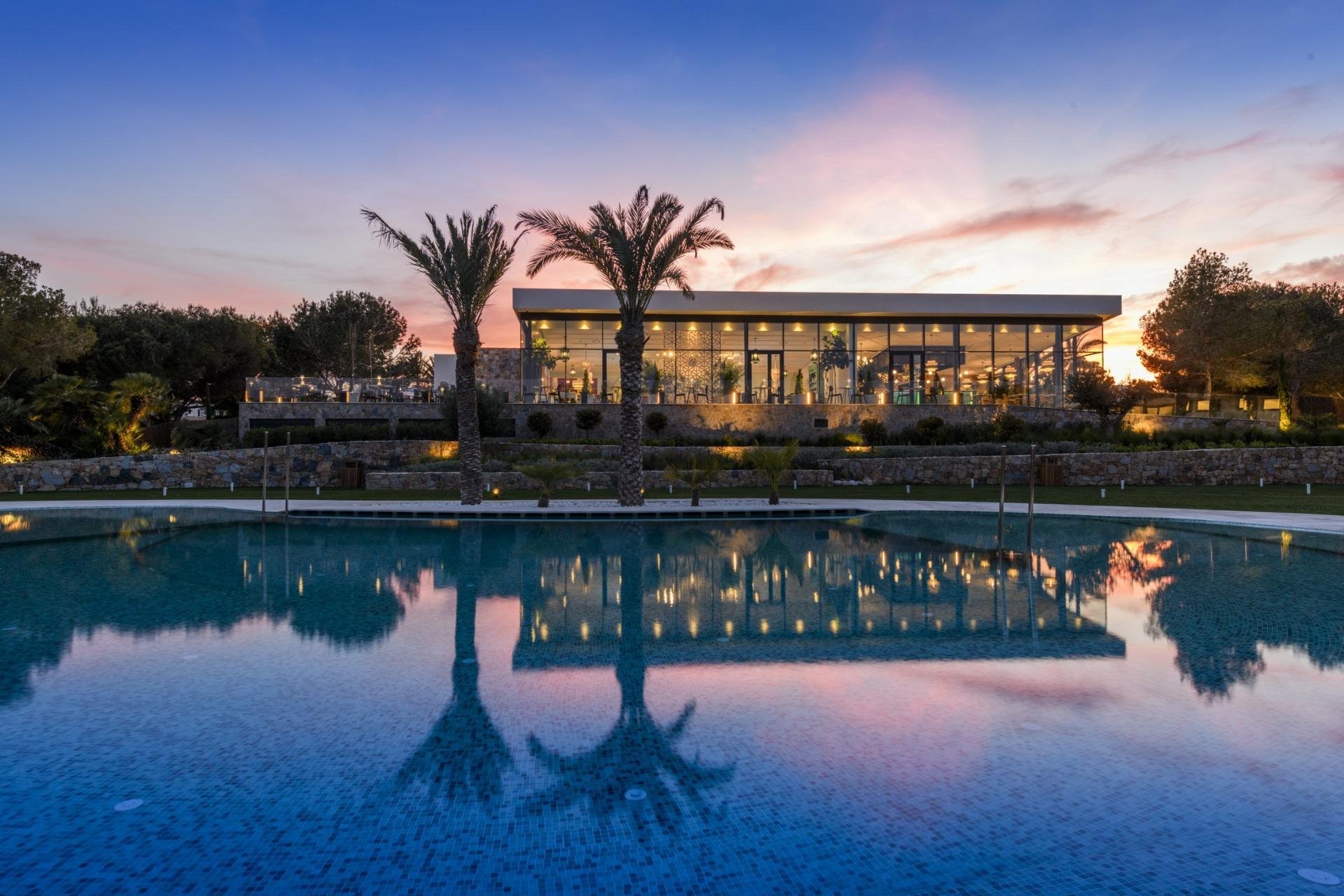 Obra nueva - Villa independiente - Orihuela