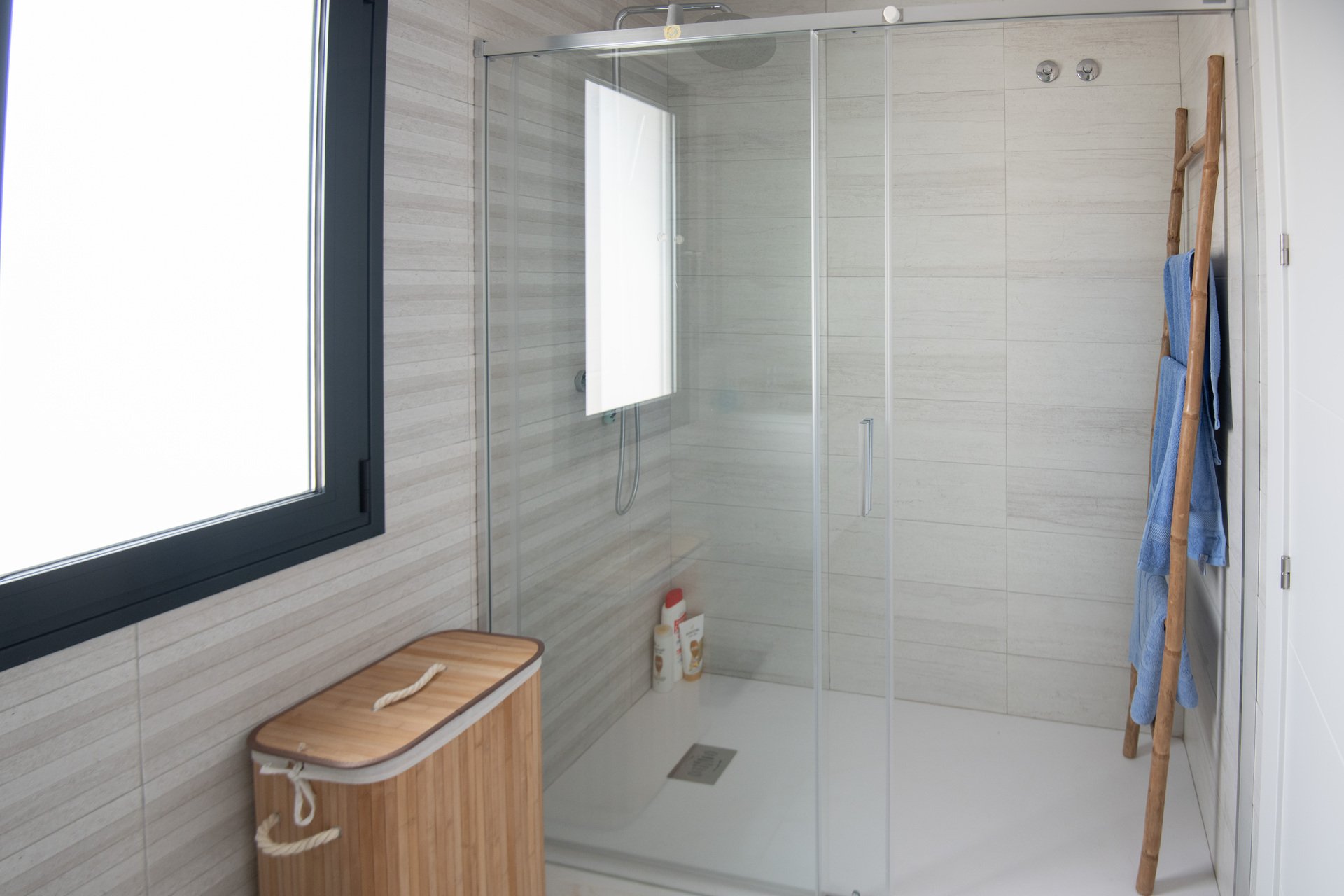 Obra nueva - Villa independiente - Pinar de Campoverde