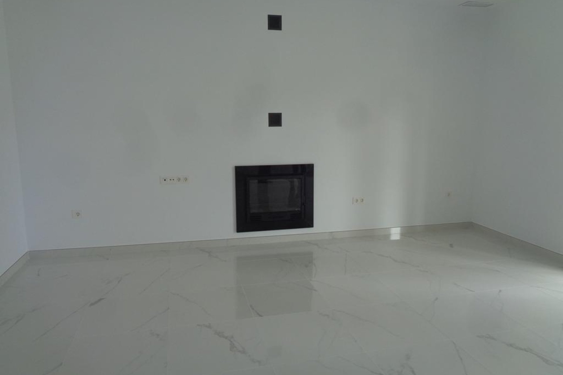 Obra nueva - Villa independiente - Pinoso