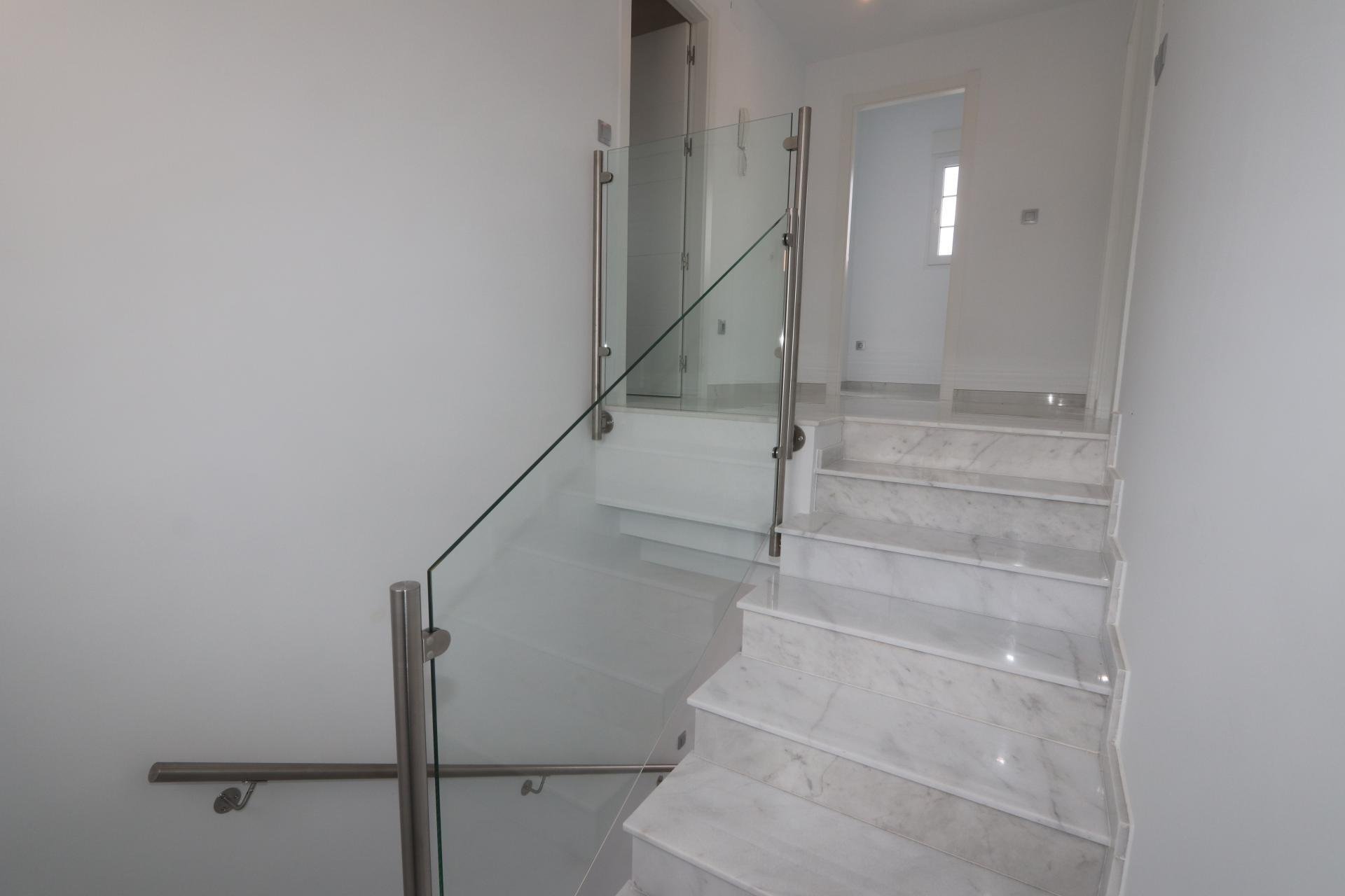 Obra nueva - Villa independiente - Pinoso