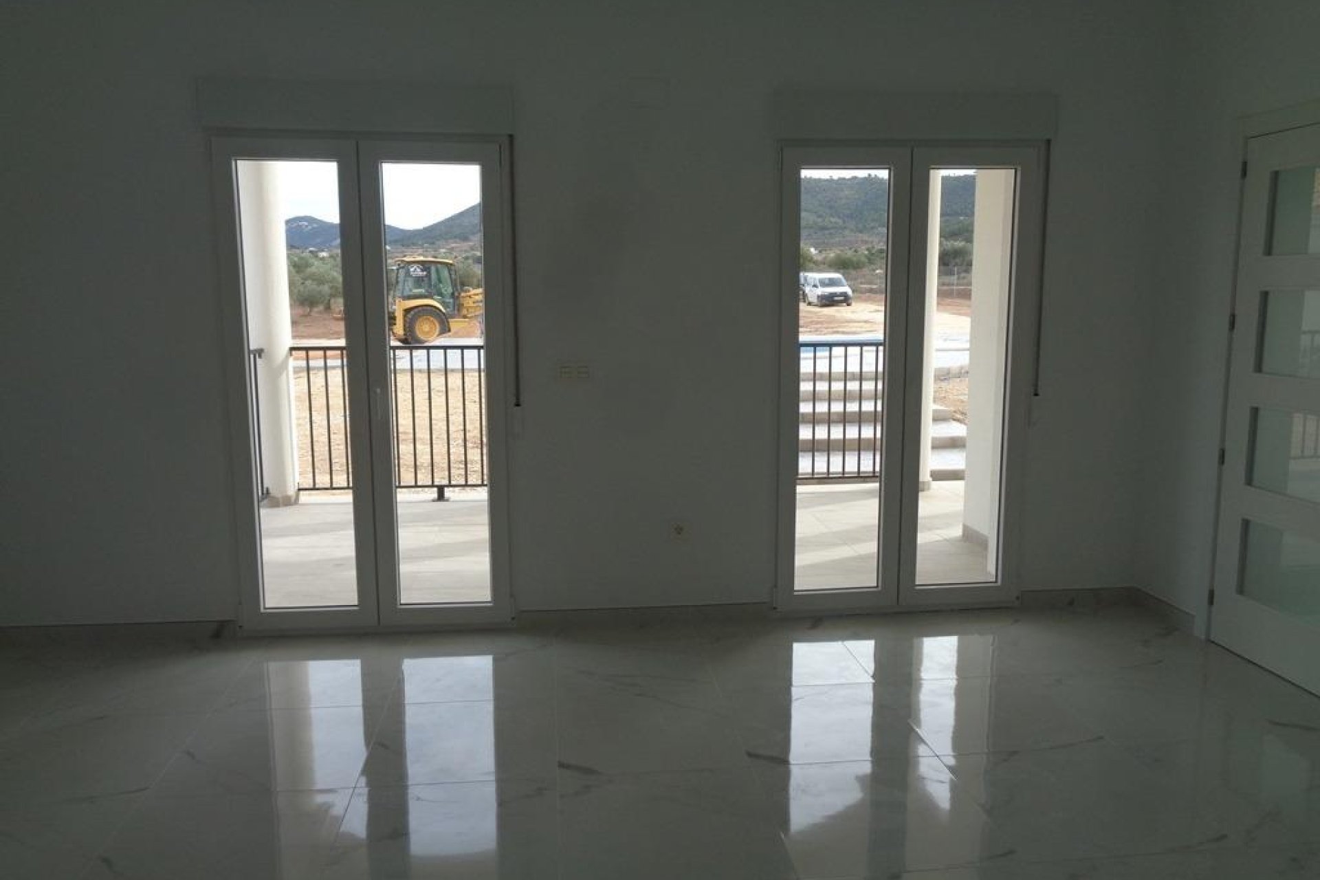 Obra nueva - Villa independiente - Pinoso