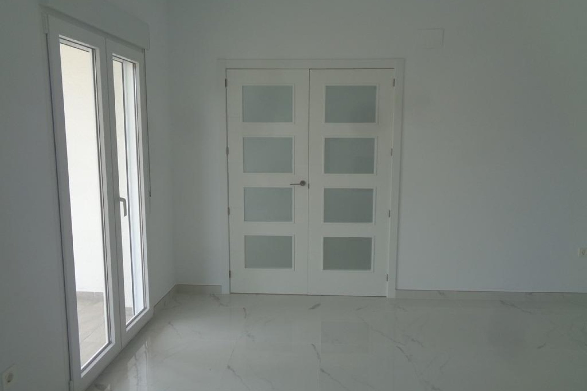 Obra nueva - Villa independiente - Pinoso