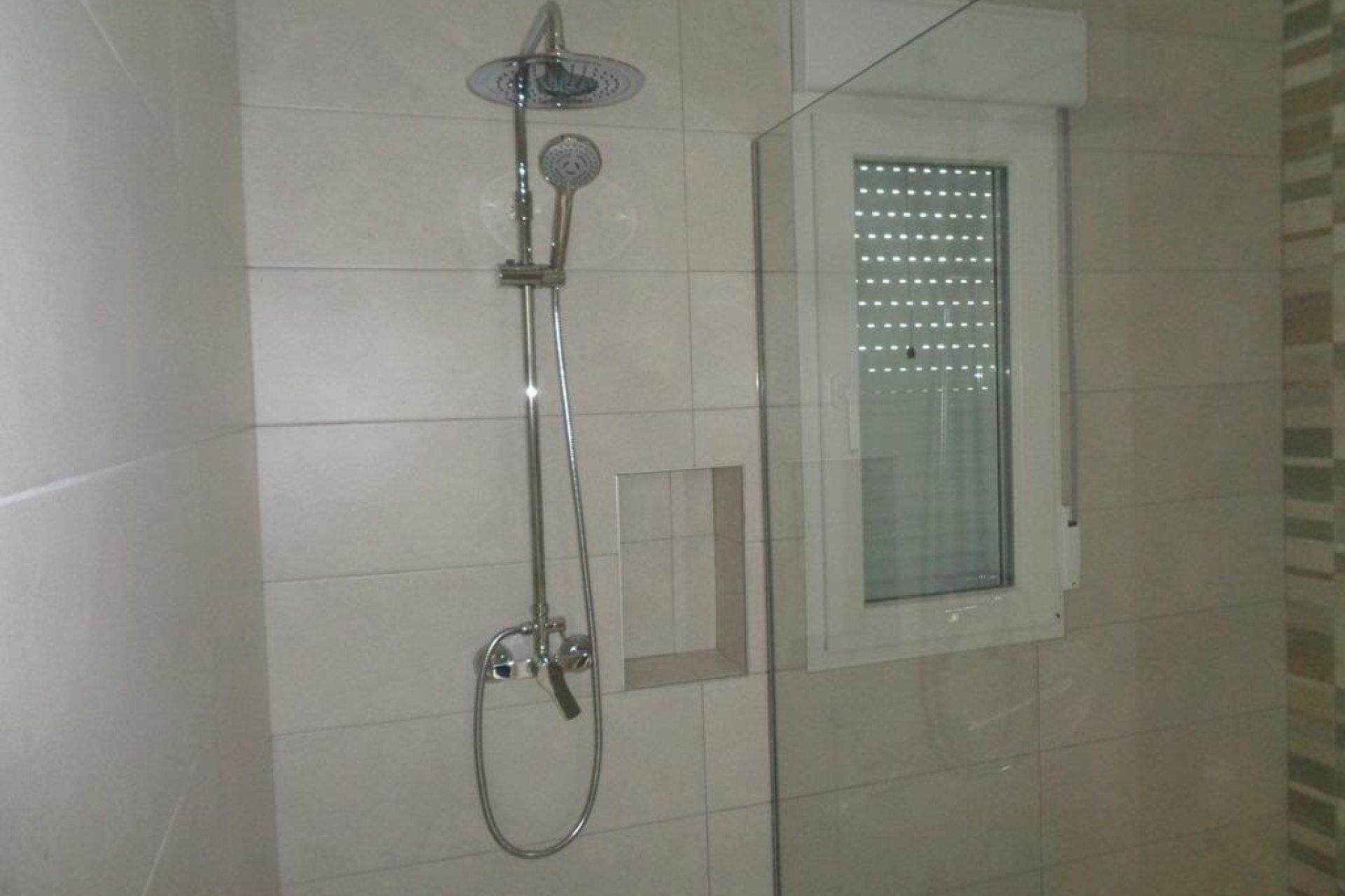 Obra nueva - Villa independiente - Pinoso