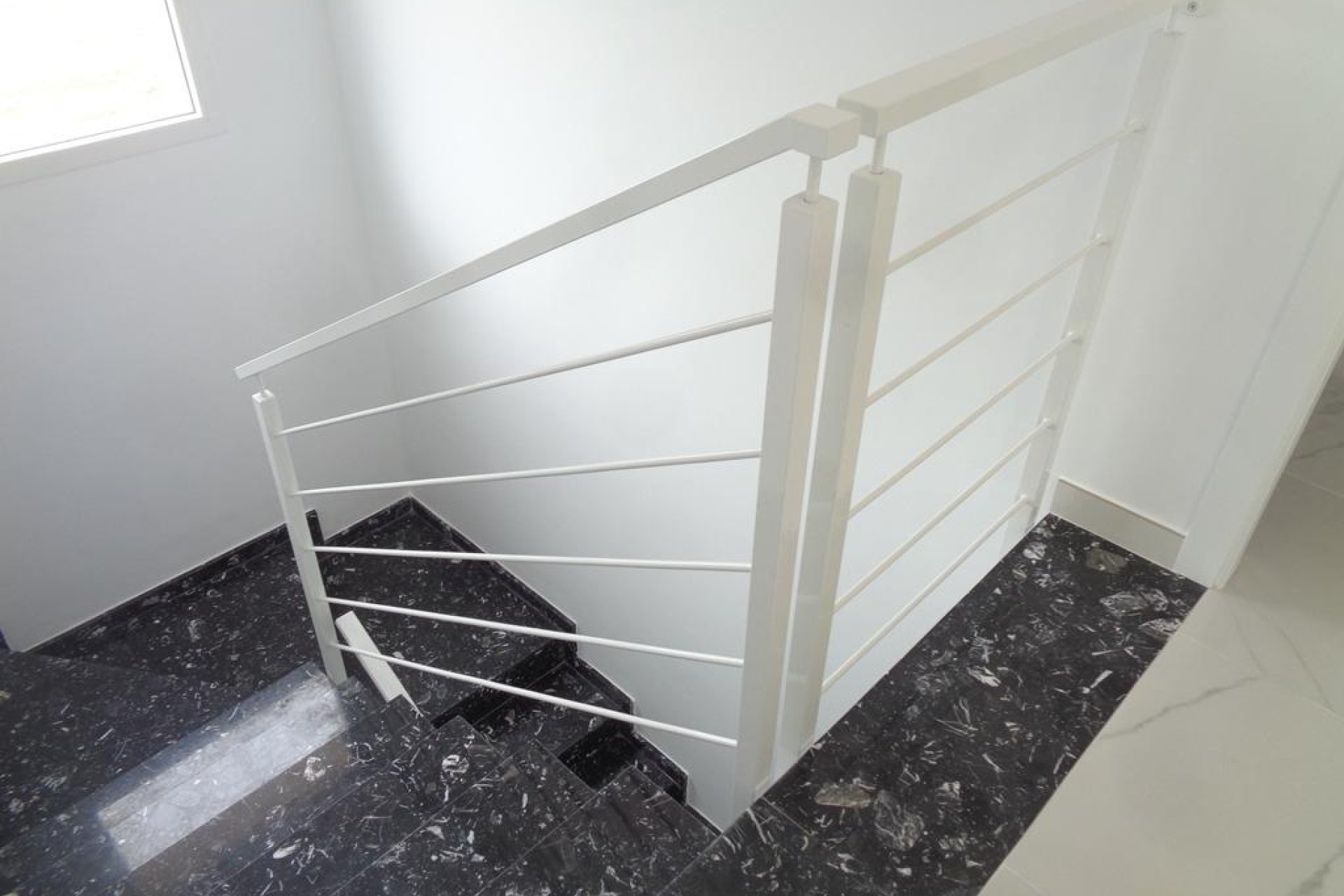 Obra nueva - Villa independiente - Pinoso