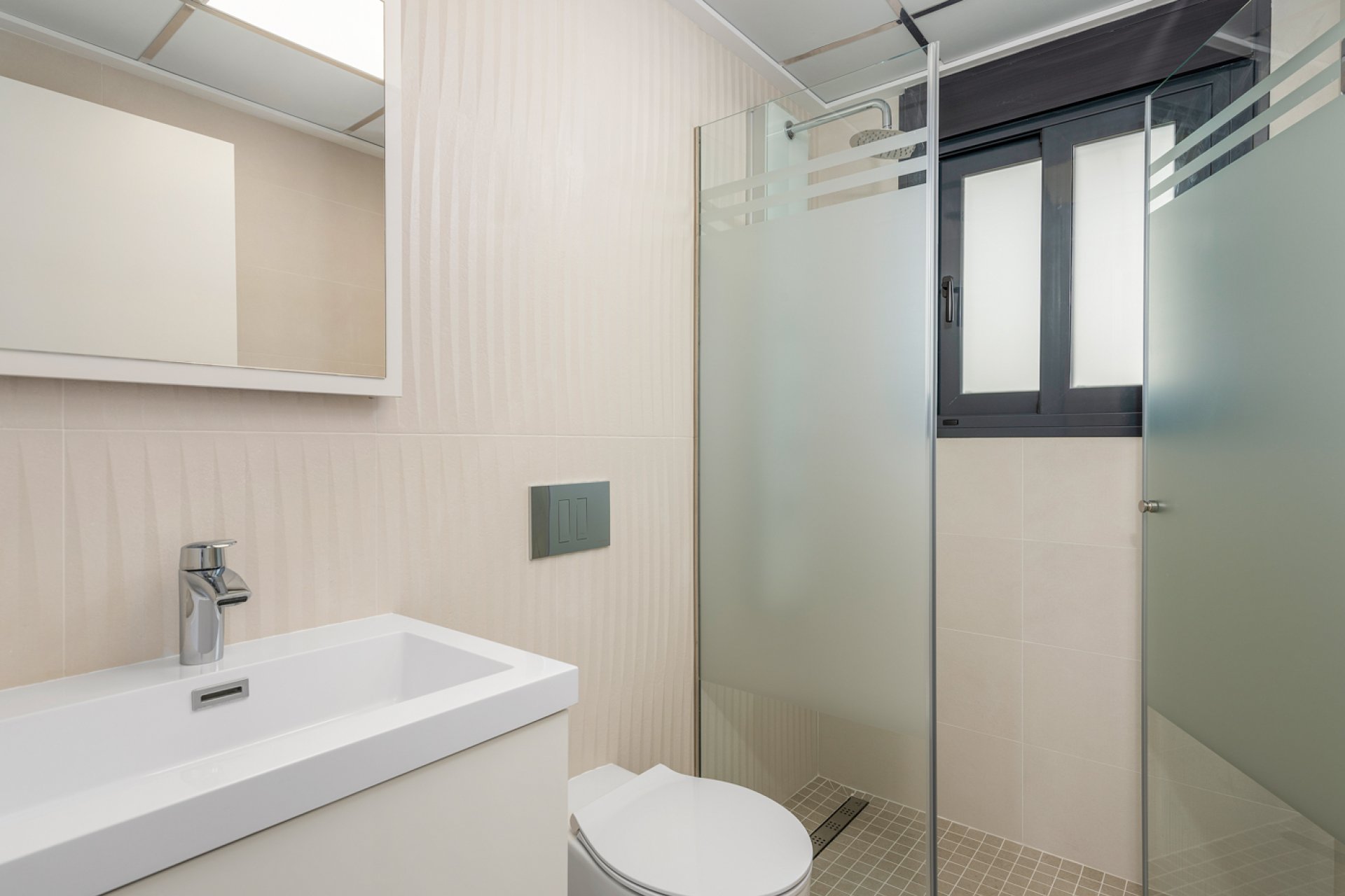 Obra nueva - Villa independiente - Playa Paraiso