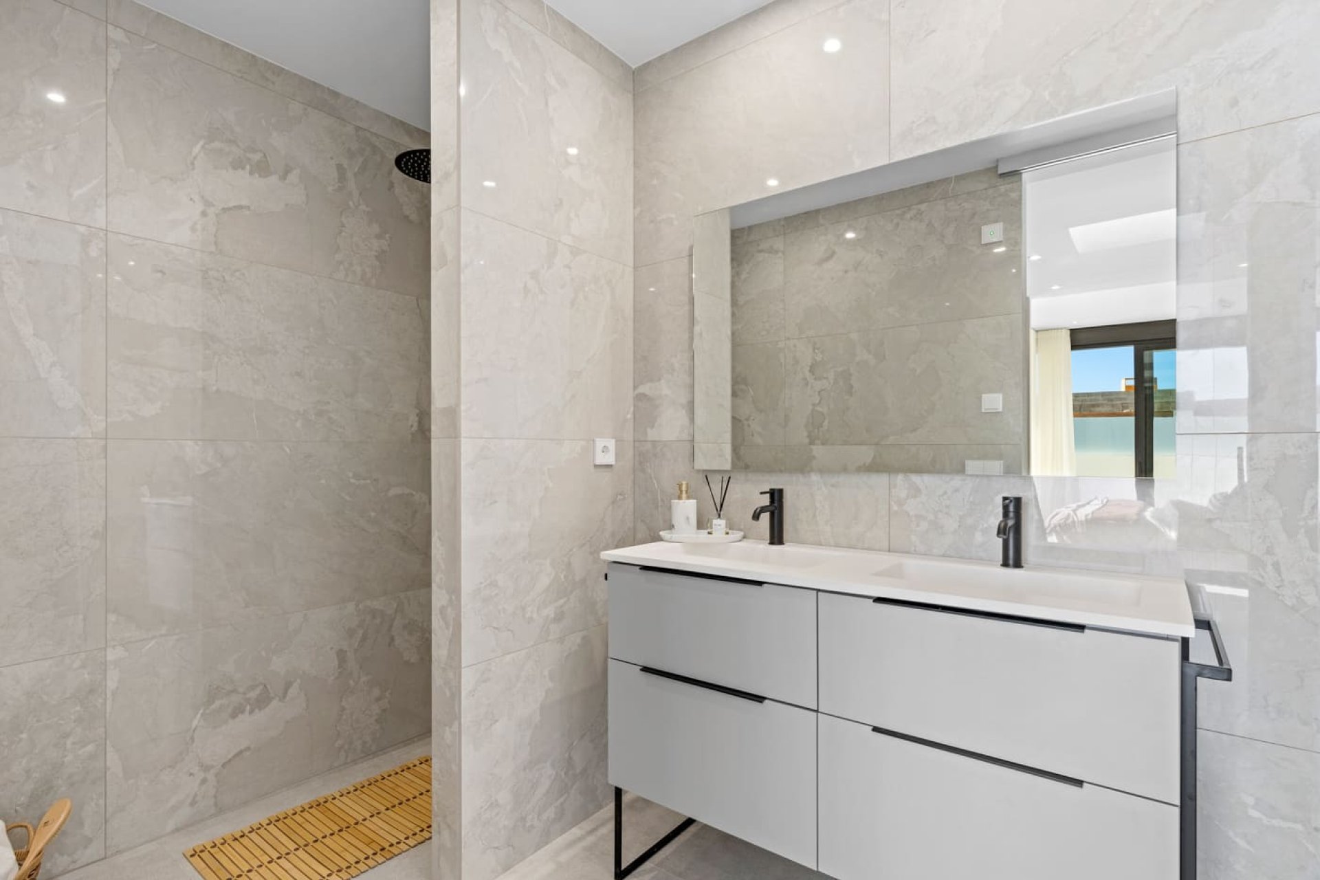 Obra nueva - Villa independiente - Polop