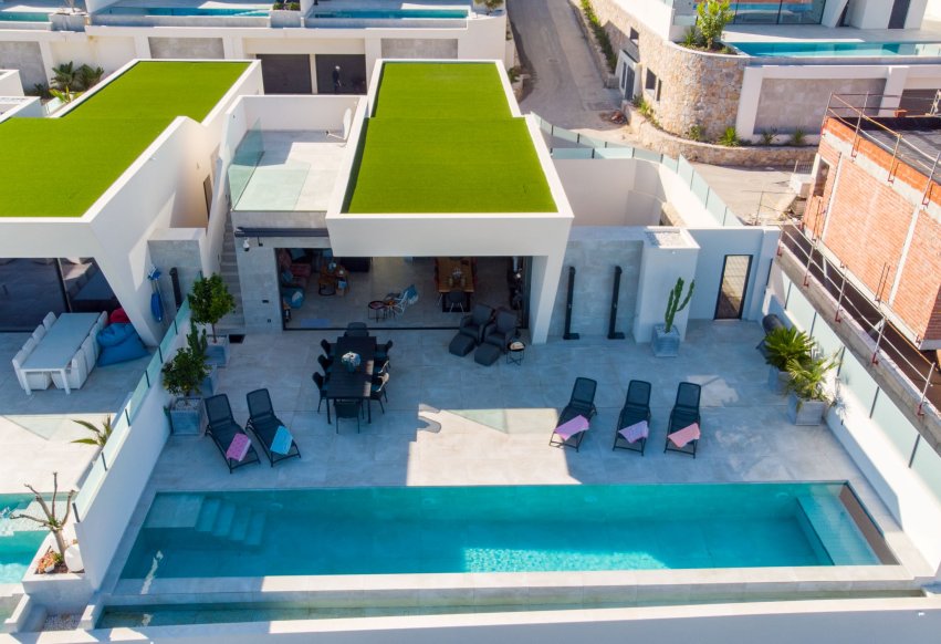 Obra nueva - Villa independiente - Rojales