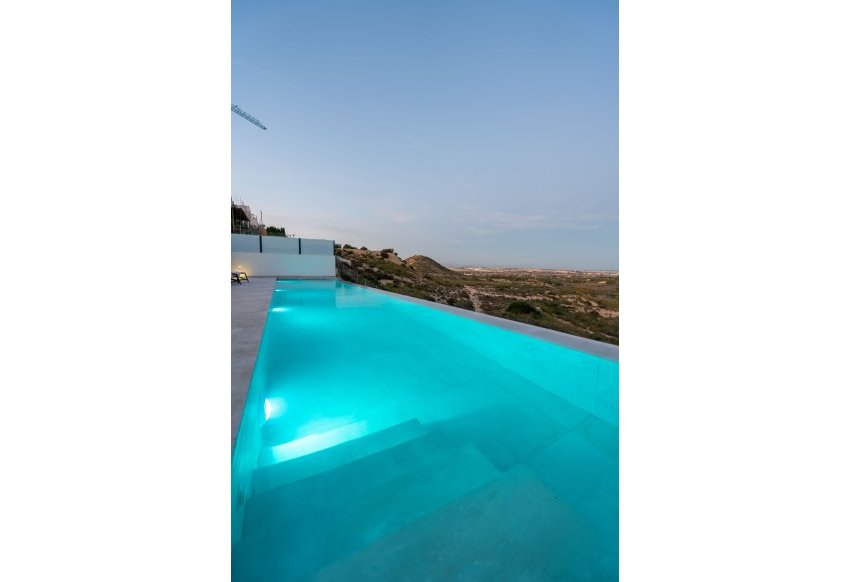 Obra nueva - Villa independiente - Rojales