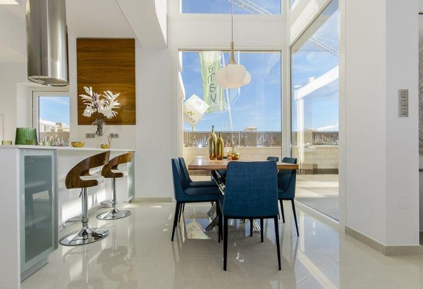 Obra nueva - Villa independiente - Rojales