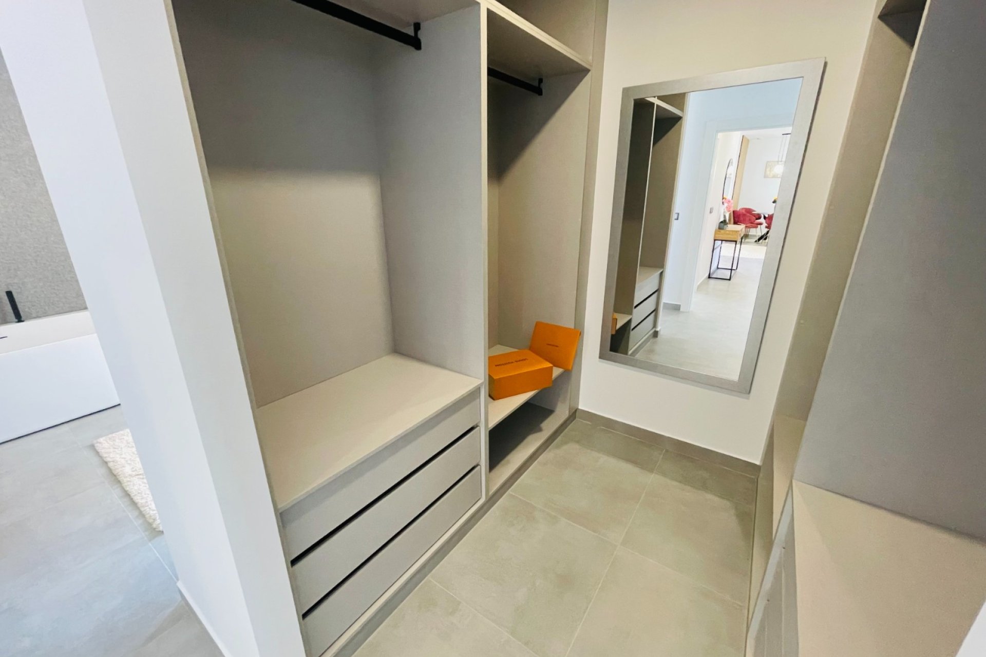 Obra nueva - Villa independiente - Torrevieja