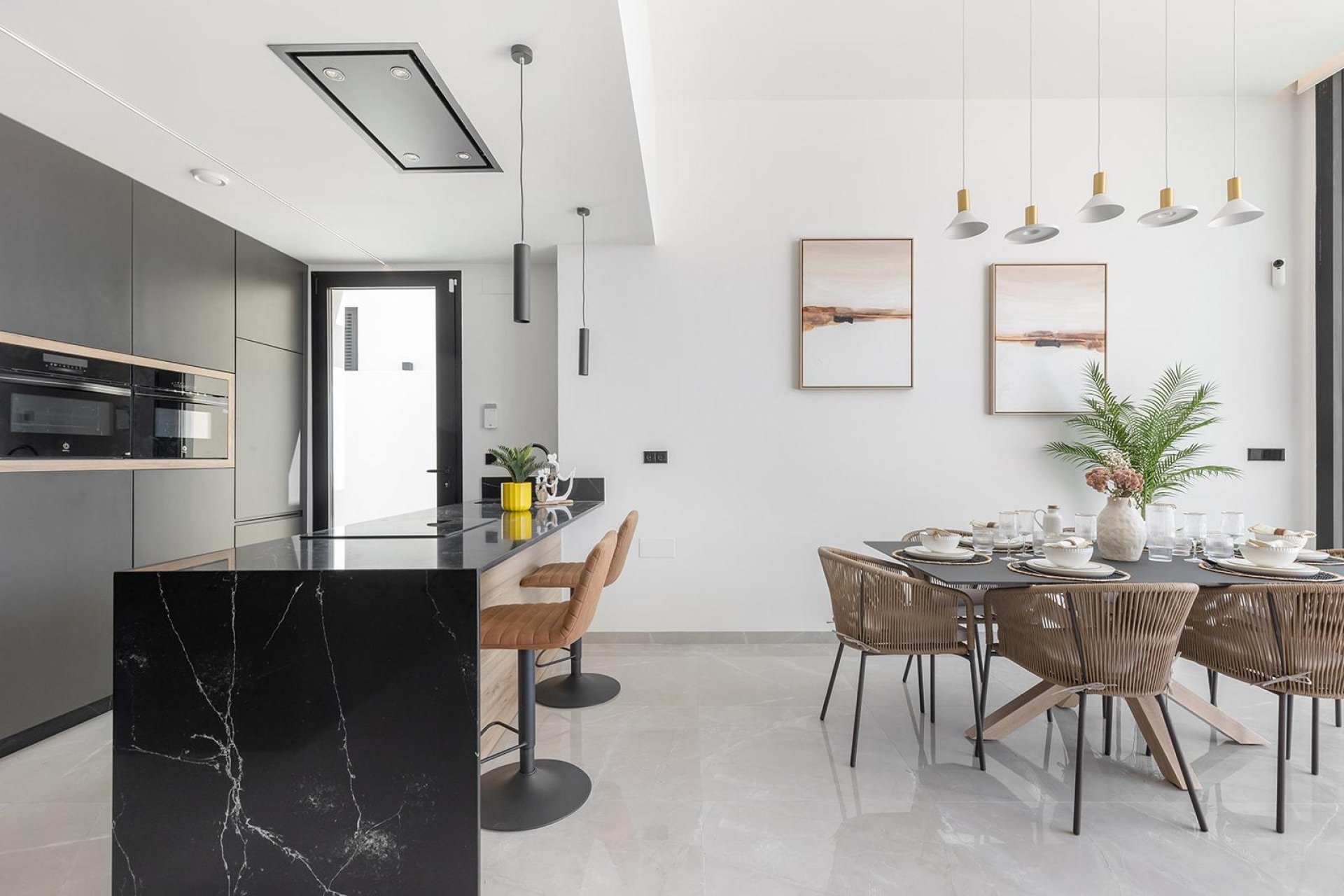 Obra nueva - Villa independiente - Torrevieja