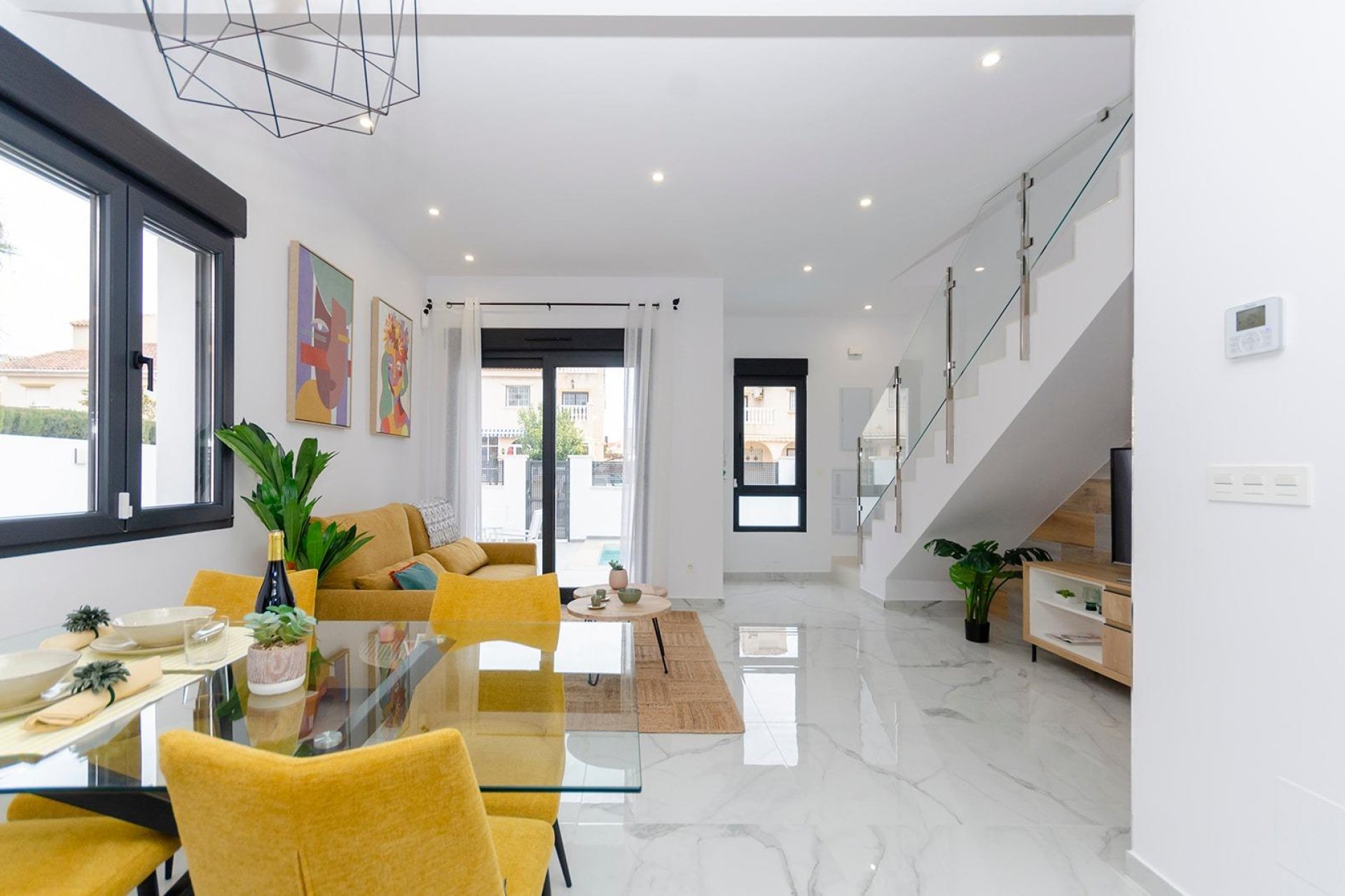 Obra nueva - Villa independiente - Torrevieja